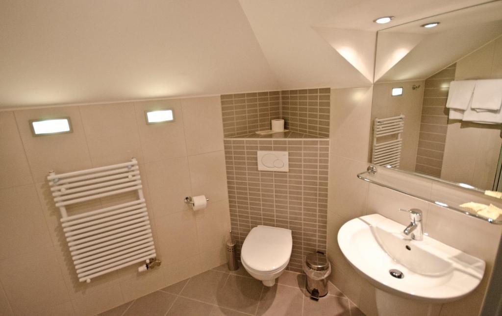 Promedicum Panzio Hotel Veszprem Room photo