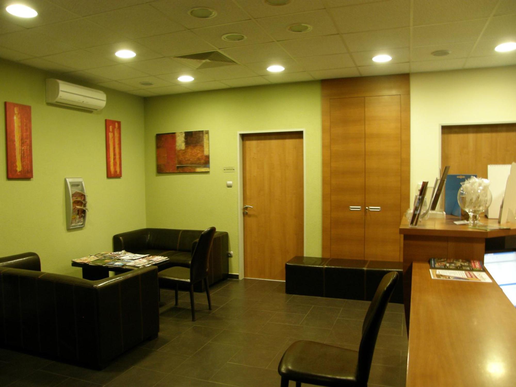 Promedicum Panzio Hotel Veszprem Exterior photo