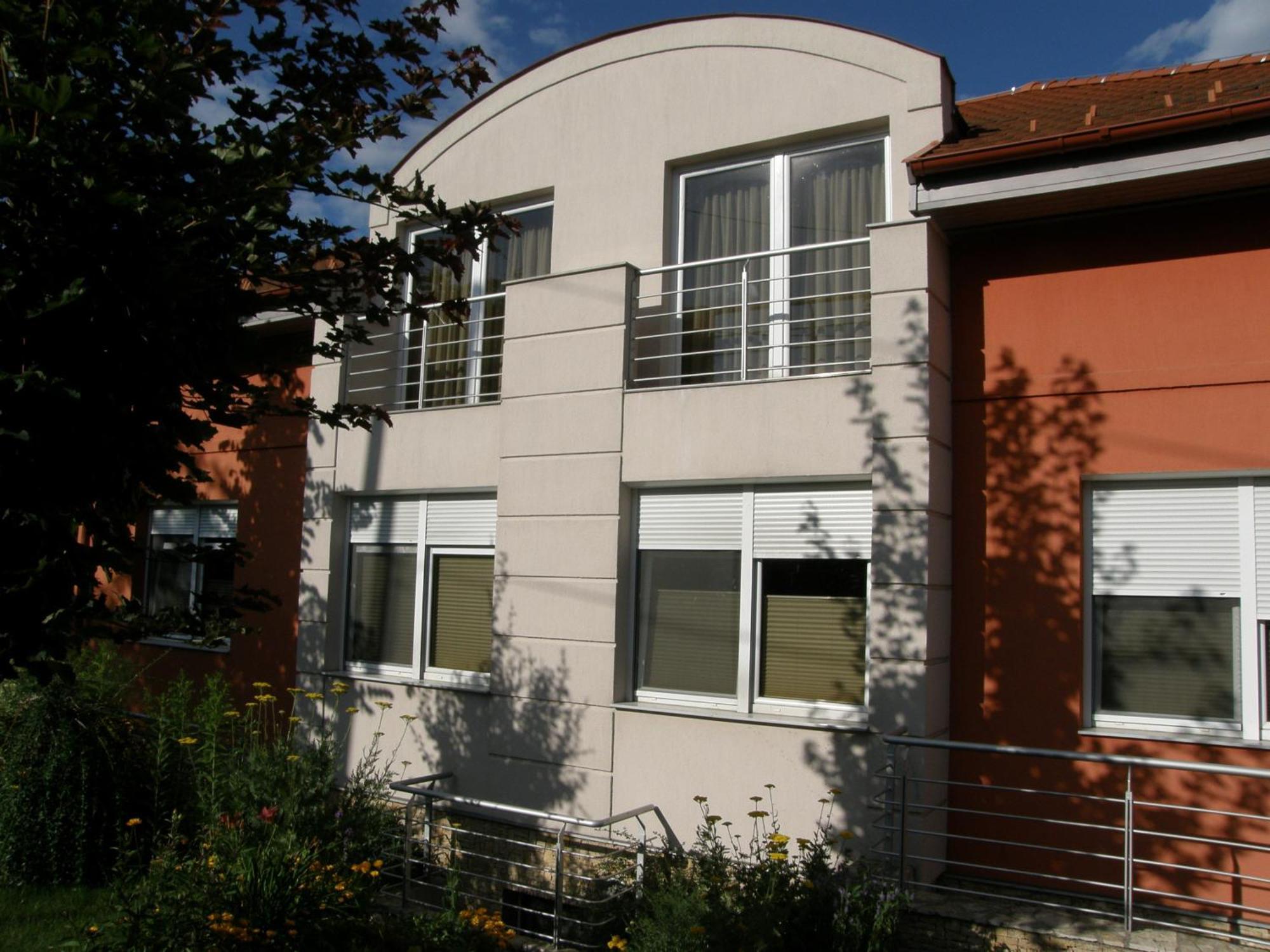 Promedicum Panzio Hotel Veszprem Exterior photo